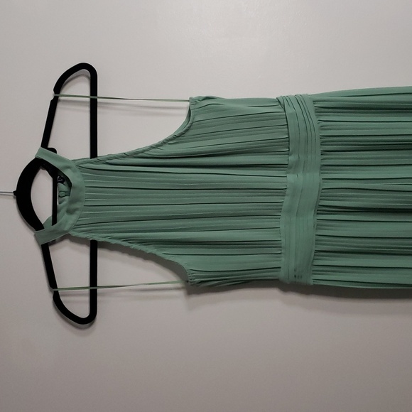 Zara Green Halter Jumpsuit with Flowing Wide-Leg Design Medium - Picture 6 of 16